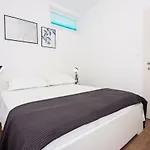 Urban سبليت